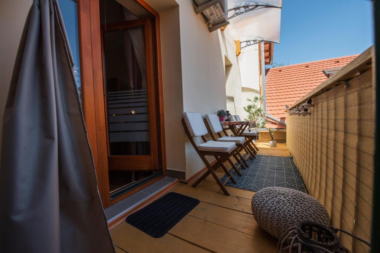 Heart Of Pecs Apartman Free Parking Exterior photo
